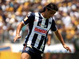 El delantero de Monterrey, Aldo de Nigris, durante el partido ante Pumas. MEXSPORT  /