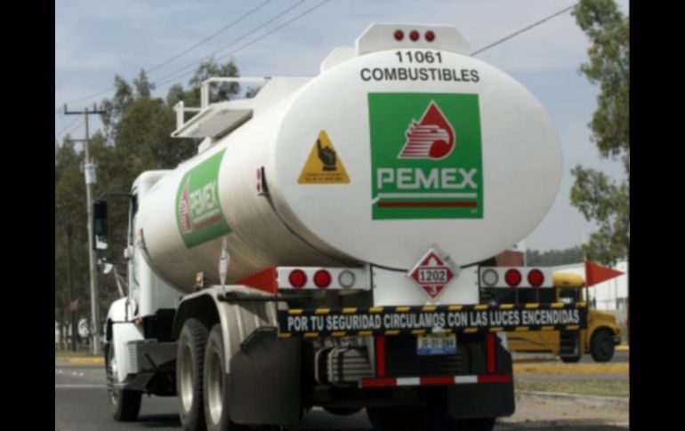 La reforma permitiría llevar a Pemex a un nuevo esquema de trabajo exitoso como lo es el de Petrobras. ARCHIVO  /