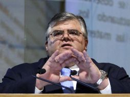 Agustín Carstens prevé que para 2011 y 2012 se crearán entre 600 mil y 700 mil empleos formales en cada periodo. ARCHIVO  /