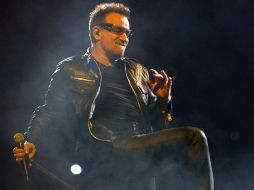 Bono se mostró positivo ante la ola de violencia que sufre México; el líder de U2 convocó a 300 mil personas. AFP  /