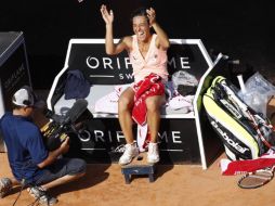 Francesca Schiavone festeja tras conseguir el pase a la siguiente ronda en Roma. REUTERS  /