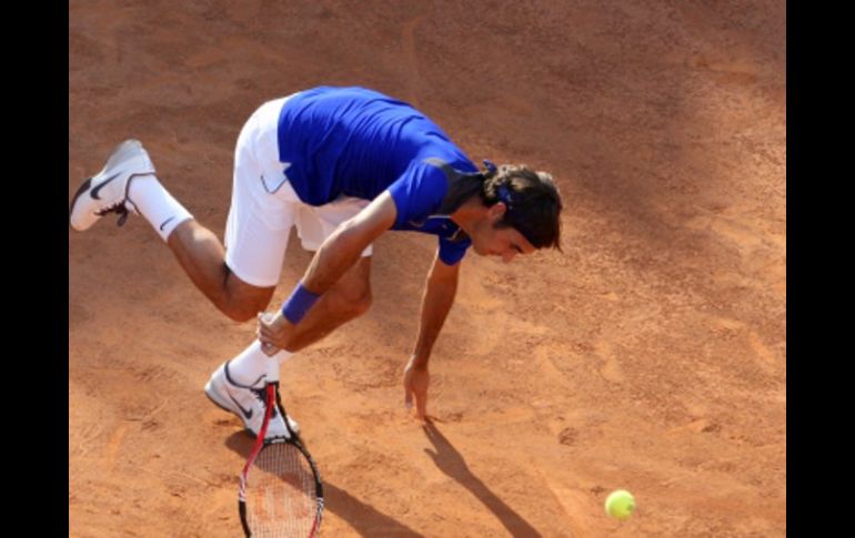 Roger Federer fue sorprendido por Richard Gasquet y dice adiós al torneo en Roma. AP  /