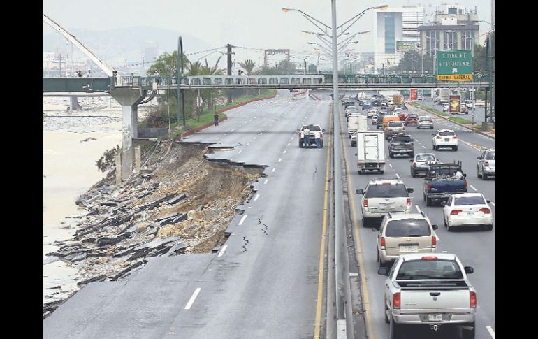 500 metros de la Avenida Constitución en Monterrey desaparecieron por efectos del huracán Alex, en junio del año pasado. NTX  /