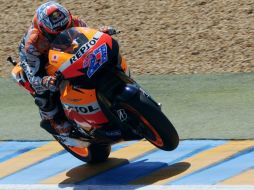 El australiano Casey Stoner empieza con el mejor tiempo en el GP de Francia. AFP  /