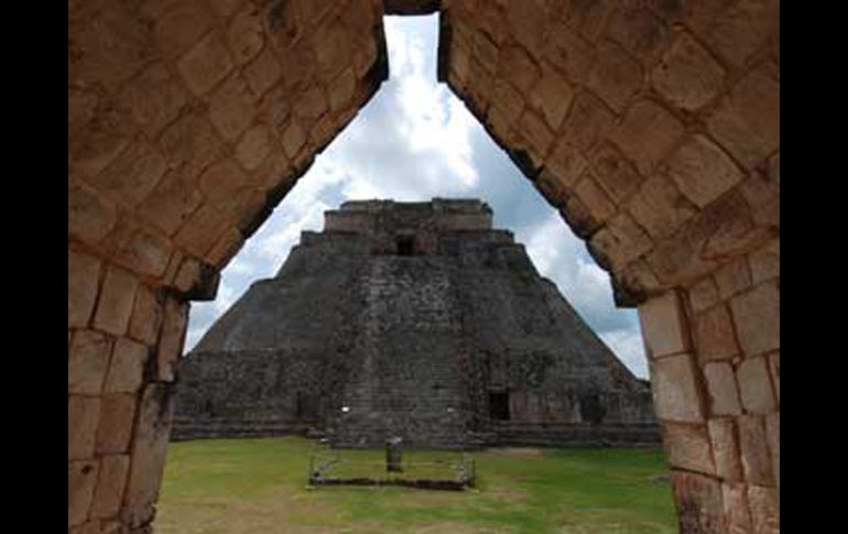 Los estudiosos saben que las antiguas ciudades mesoamericanas fueron construidas siguiendo las pautas de un pensamiento común. ESPECIAL  /