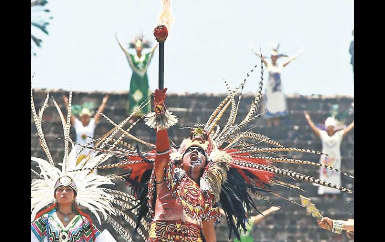 El encendido del fuego para Río de Janeiro 2007 también se hizo en Teotihuacán. MEXSPORT  /