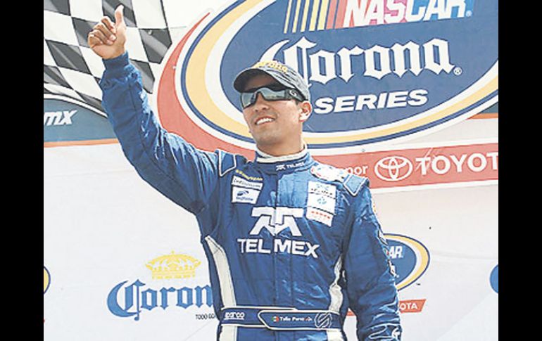 Toño Pérez buscará ganar su primera carrera de la temporada 2011 en la Nascar Series. CORTESÍA ESCUDERÍA TELMEX  /