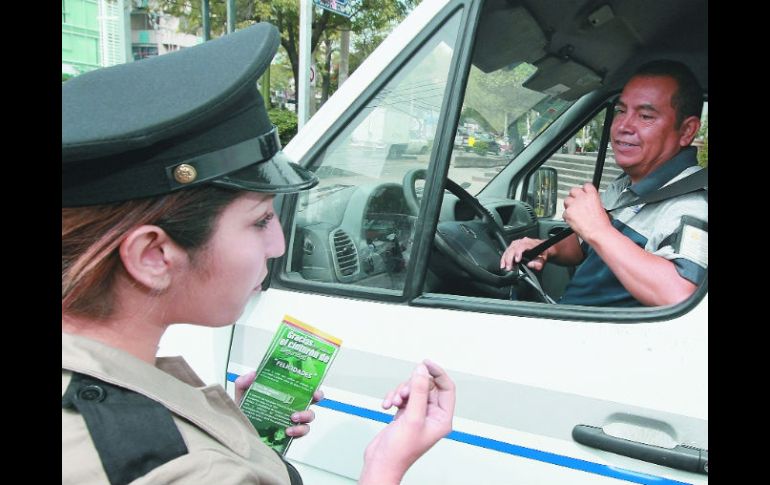 Vialidad reconoce que se han relajado los operativos contra conductores que no utilizan el cinturón. A. GARCÍA  /