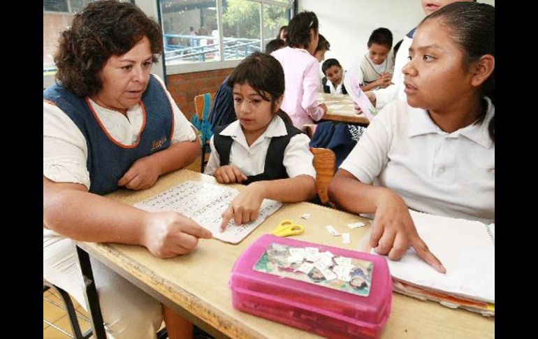 Indican que más de 80 mil maestros se han incorporado al magisterio mediante el concurso de plazas. ARCHIVO  /