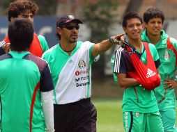 Raúl Gutiérrez, entrenador del cuadro mexicano se declara ansioso por conocer a sus contrincantes. MEXSPORT  /