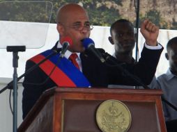 El nuevo presidente de Haití, Michel Martelly da su primer discurso en el cargo. EFE  /