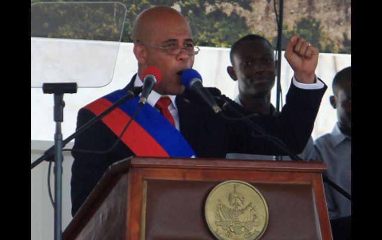 El nuevo presidente de Haití, Michel Martelly da su primer discurso en el cargo. EFE  /