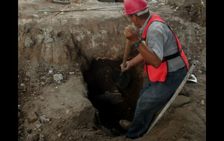 Hoy concluyen los trabajos en algunos tramos de Ávila Camacho, Circunvalación y Enrique Díaz de León. S. NÚÑEZ  /