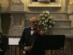 Gordon Cambell, Joel Qui y Román Revueltas deleitaron a los asistentes en el Templo de San Agustín.  A.HINOJOSA  /