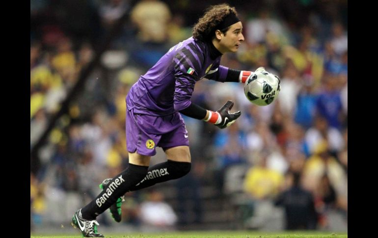 Foto de acción de Guillermo Ochoa. MEXSPORT  /