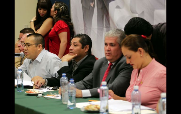 Durante la sesión de la Comisión de Seguridad Pública del Congreso del Estado. A. GARCÍA  /