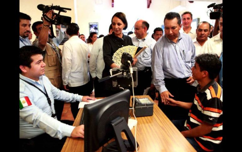 Francisco Blake Mora, en la sede del Instituto Nacional de Migración, en Chiapas. EL UNIVERSAL  /