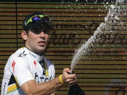 El ciclista británico Mark Cavendish festejando su triunfo en el Giro de Italia. AP  /