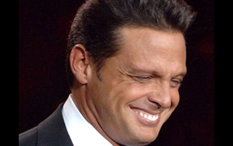 Luis Miguel y Fuentes fueron novios anteriormente, pero se separaron en 1998. EL UNIVERSAL  /