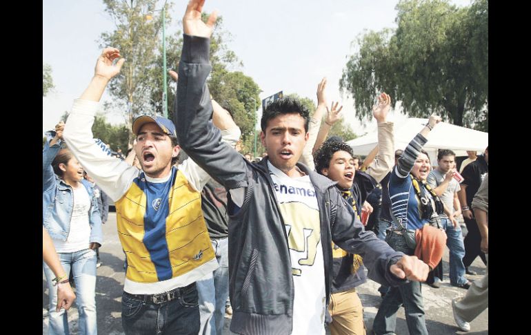 Las porras de Pumas (foto) y Morelia estarán bien vigiladas. MEXSPORT  /