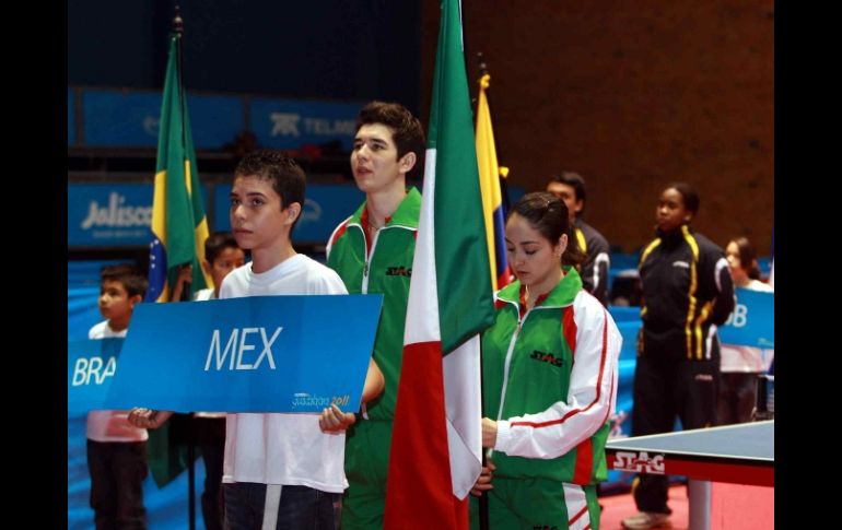 Los representantes de México en la inauguración del torneo. MEXSPORT  /