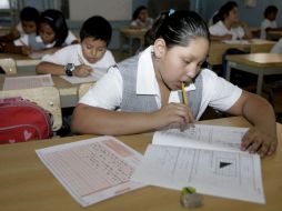 Desde ayer se aplica la prueba de ENLACE a niños de primaria y secundaria en todo el País. M. FREYRIA  /