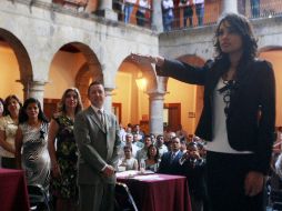 La diputada, Noa Zurisadai Acosta Esquivias, rindió protesta ante el pleno del Congreso del Estado. M. FREYRIA  /