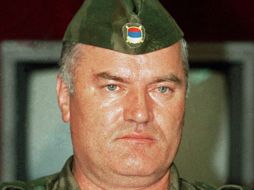 El ex general serbio-bosnio Ratko Mladic, quien durante 15 años eludió la justicia internacional, acusado de genocidio. AP  /