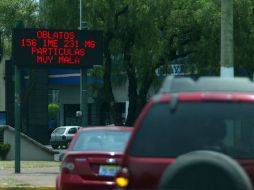 Ayer fue el día más contaminado desde junio de 2010 y se prevé que la contaminación y el calor persistan este sábado. A. HINOJOSA  /