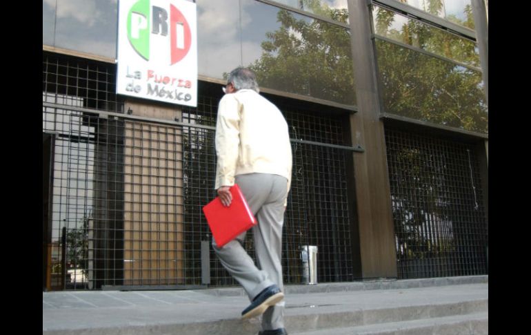 Llegada del diputado Francisco Rojas a la sede Nacional del PRI. NTX  /