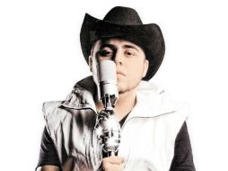 Gerardo Ortiz, uno de los máximos representantes del Movimiento Alterado, fue víctima de un atentado en marzo pasado. EL UNIVERSAL  /