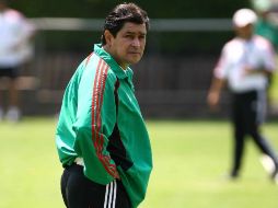 Luis Fernando Tena preparará al cuadro mexicano que debuta ante Chile el 4 de julio. MEXSPORT  /