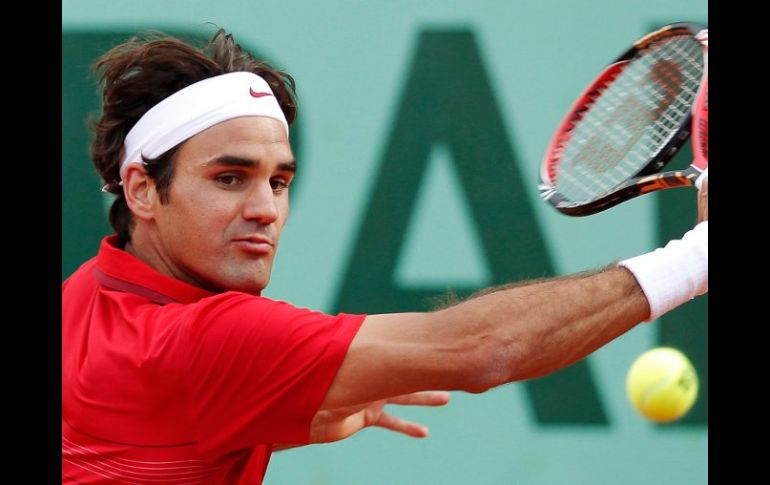 El suizo Roger Federer  jugará ante Novak Djokovic por cuarta vez en el año, y luchará por llegar a la final. AFPEFE  /