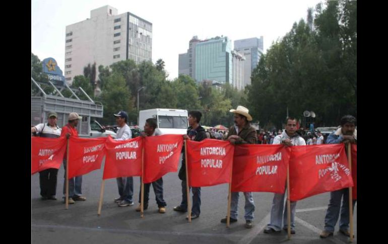 Antorcha Campesina realizó un mitin y marcha rumbo a la Residencia Oficial de los Pinos. NOTIMEX  /