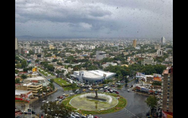 El año pasado, 120 mil personas se dieron cita en la Glorieta Minerva para escuchar el concierto Jalisco en Vivo. ARCHIVO  /