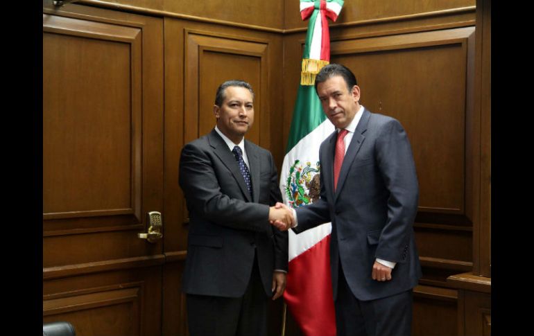 José Francisco Blake Mora y Humberto Moreira Valdés,  en sus oficinas de Bucareli. NTX  /