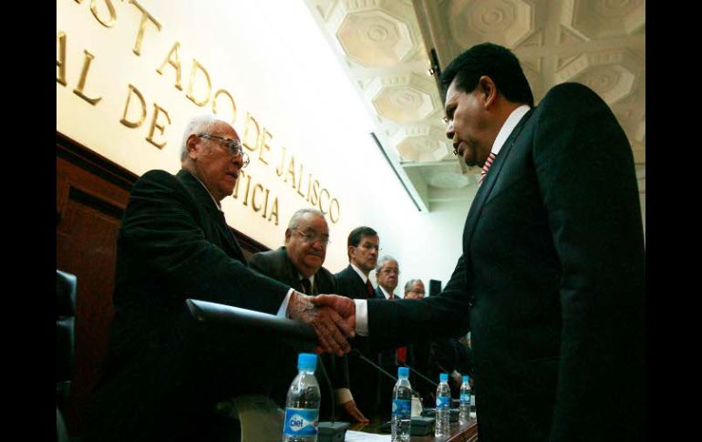 Celso Rodríguez buscaría sumar votos al interior del PRD en reunión. ARCHIVO  /