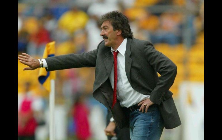 El técnico de la Selección de Costa Rica, Ricardo La Volpe, buscará llevarse el título de la Copa Oro. MEXSPORT  /