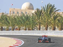 El Gran Premio de Bahrein originalmente se iba a correr en marzo y estuvo programada como la carrera inaugural. AP  /