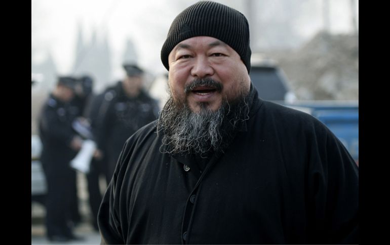 En  la imagen se observa al artista chino Ai Weiwei desaparecido desde abril. AP  /