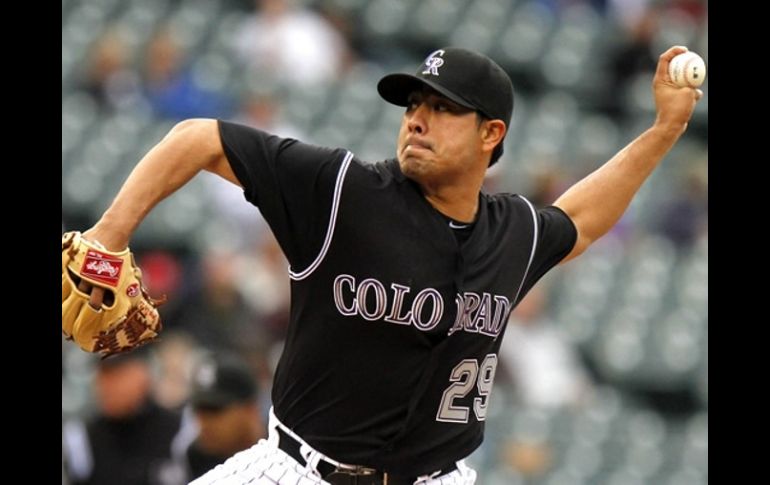 El mexicano lanzó hasta el tercer episodio contra los Cascabeles de Arizona, que finalmente ganaron 5-2. AP  /