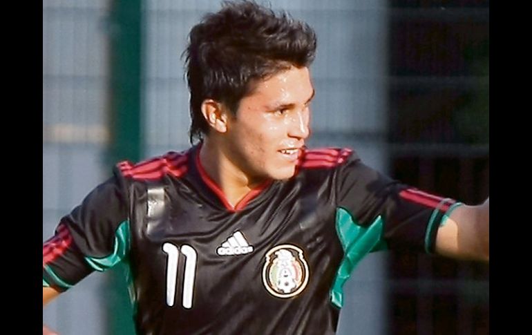 Ulises Davila colaboró ayer con un gol en la victoria de México sobre Hungría. AP  /