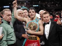 Julio César Chávez Jr. vence por decisión mayoritaria al alemán Zbik en Los Ángeles. REUTERS  /