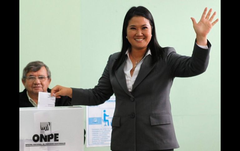 Keiko Fujimori, candidata de Fuerza 2011, emite su voto este domigo. REUTERS  /