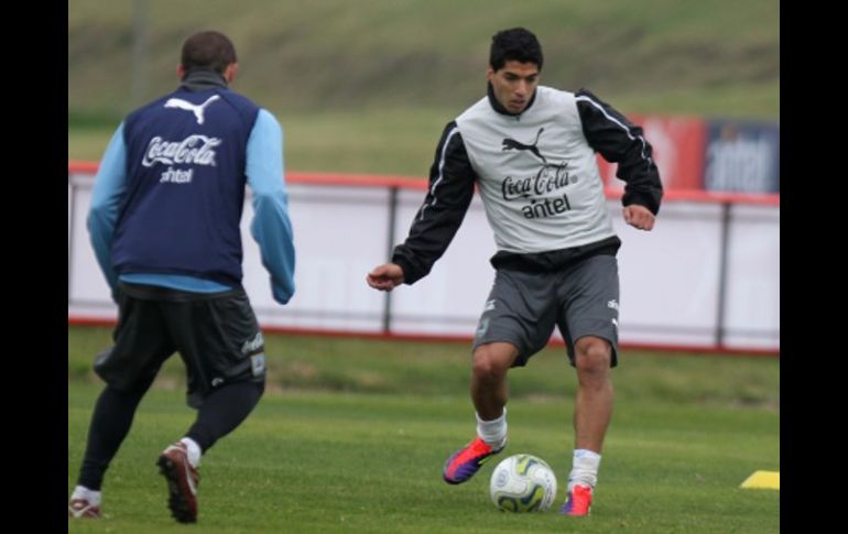 El futbolista de la Selección de Uruguay, Luis Suárez, durante una sesión de entrenamiento. EFE  /