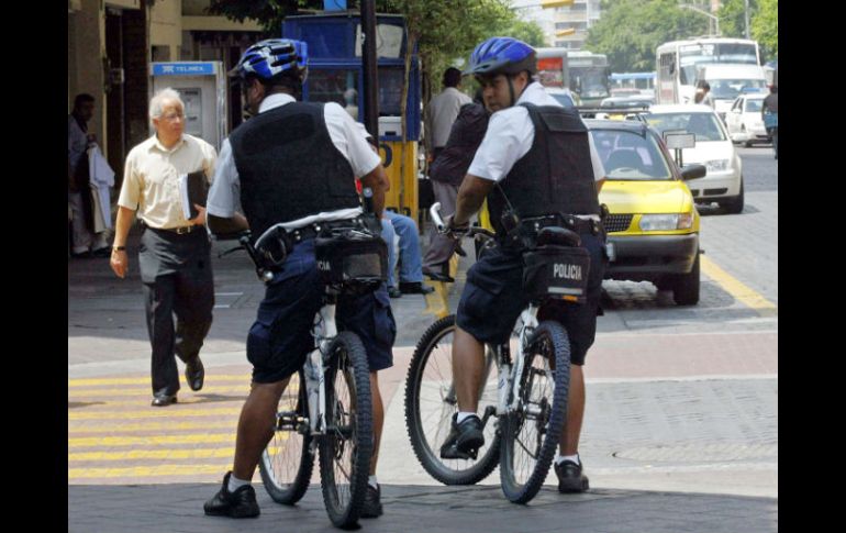 Además de los mandos, en Jalisco deberán evaluarse los 25 mil 278 policías estatales y municipales. E. BARRERA  /