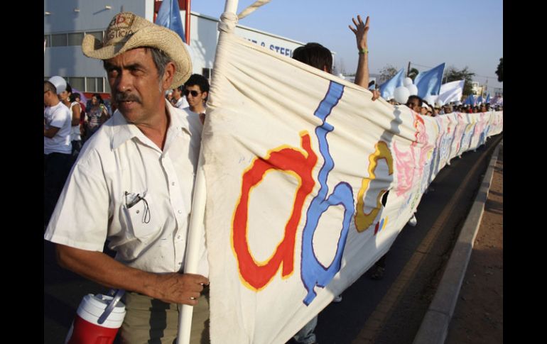 Participantes de la marcha en conmemoración del segundo aniversario de la tragedia en la guardería ABC. EL UNIVERSAL  /