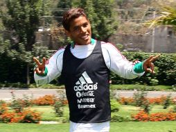 Jonathan dos Santos durante una sesión de entrenamiento con el Tri Sub-22. MEXSPORT  /