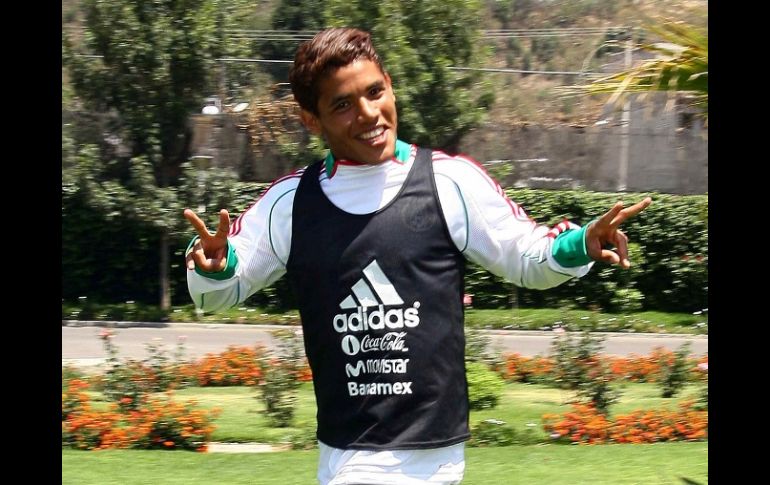 Jonathan dos Santos durante una sesión de entrenamiento con el Tri Sub-22. MEXSPORT  /