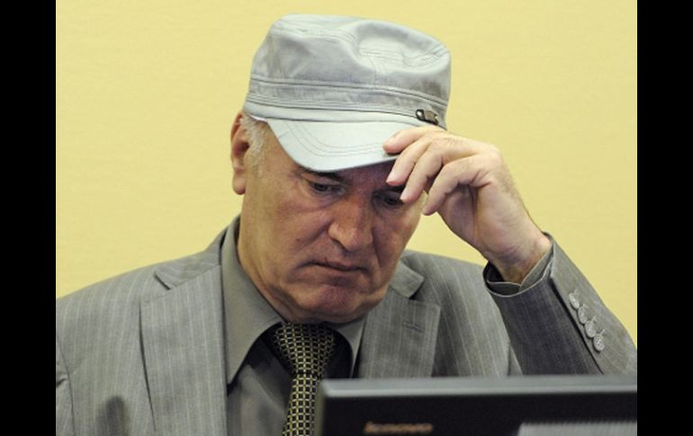 Mladic está acusado de ejecutar a unos ocho mil hombres y adolescentes musulmanes serbios en la ciudad de Srebrenica. ARCHIVO  /